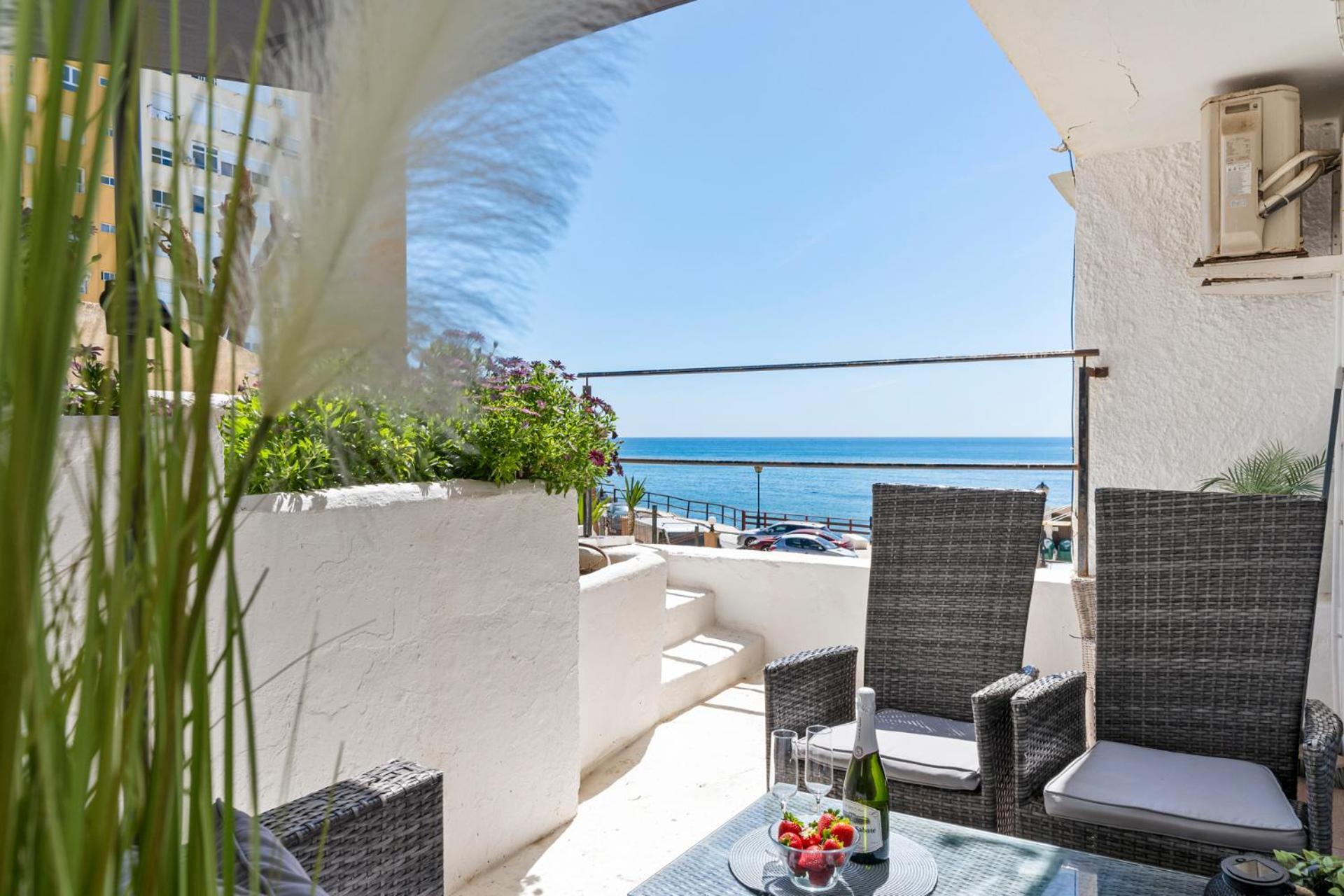 Beachfront Calahonda Apartment By Costarentals - Ref 89 Sitio de Calahonda 외부 사진